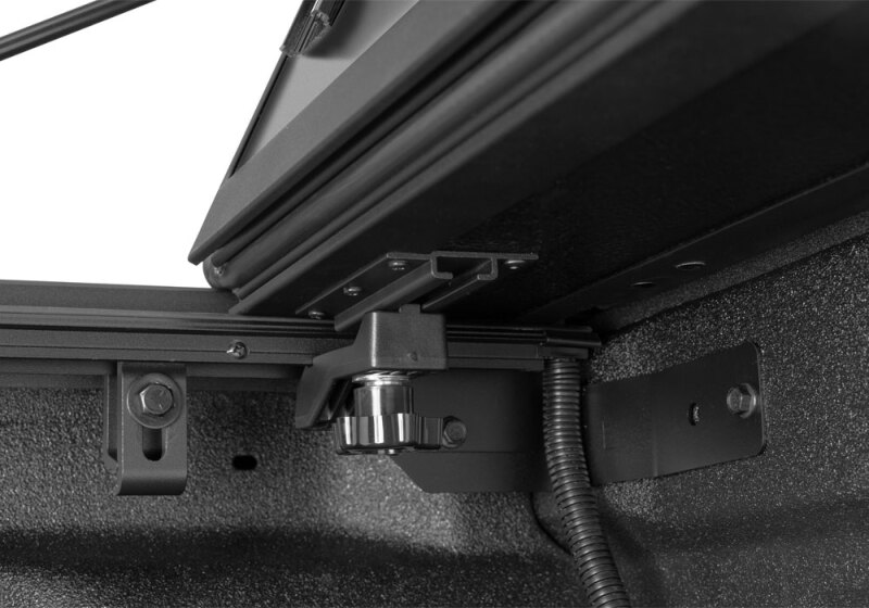 BAK 15-22 GMC Canyon/Chevy Colorado 5.2ft. Bed BAKFlip MX4 TS